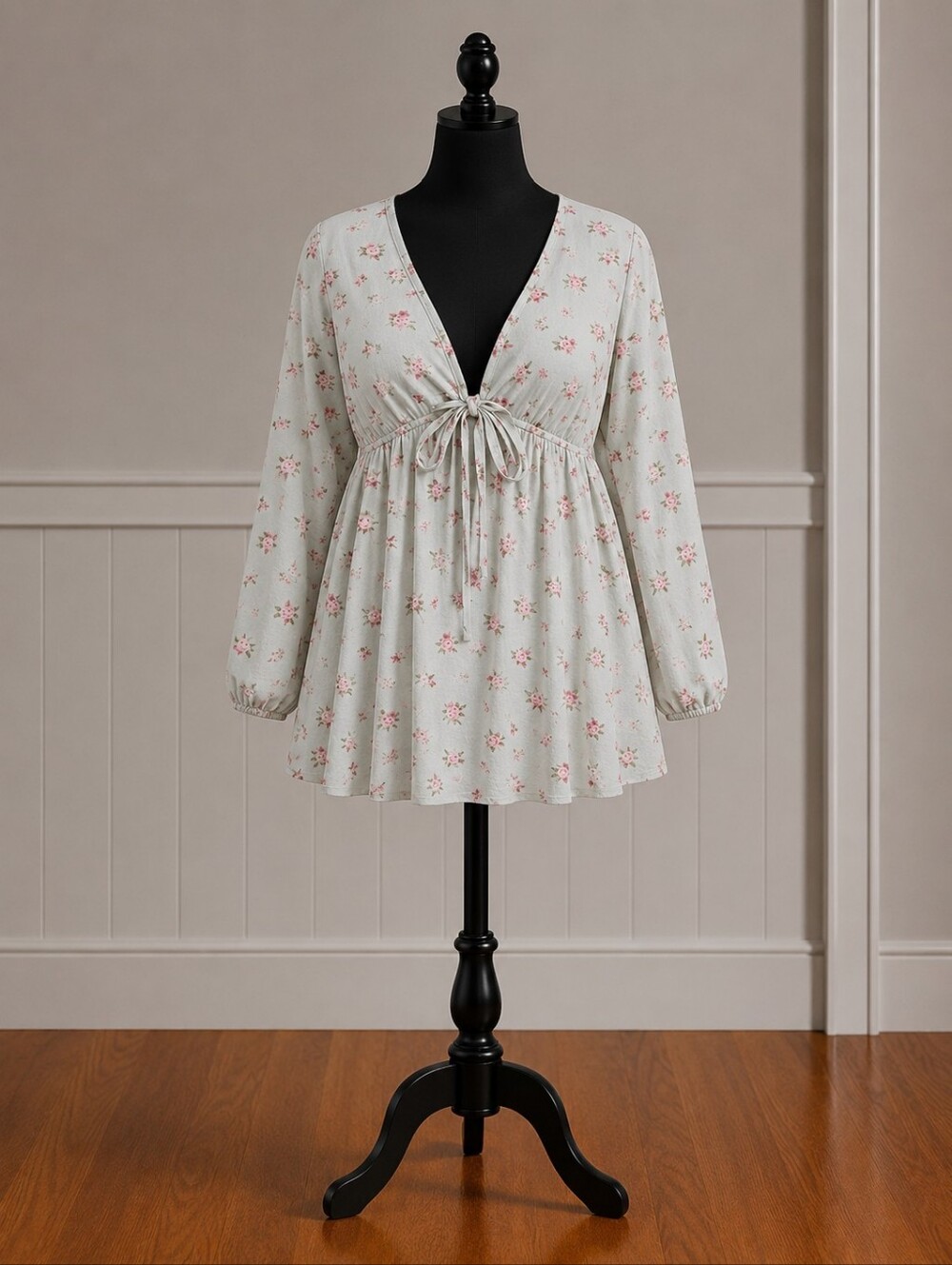 4/$15🟢Sugarfox Floral Tie-Front Blouse